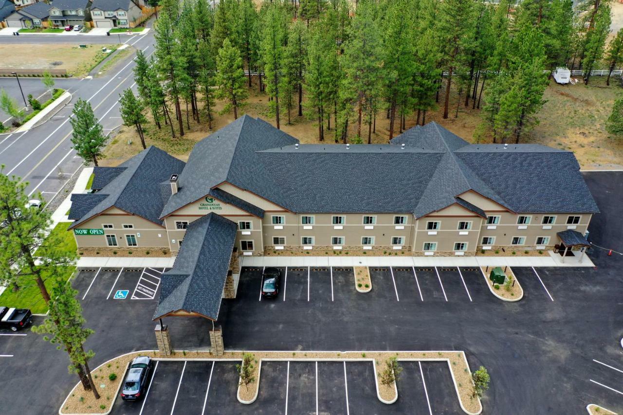 Grandstay Hotel & Suites Sisters Eksteriør bilde