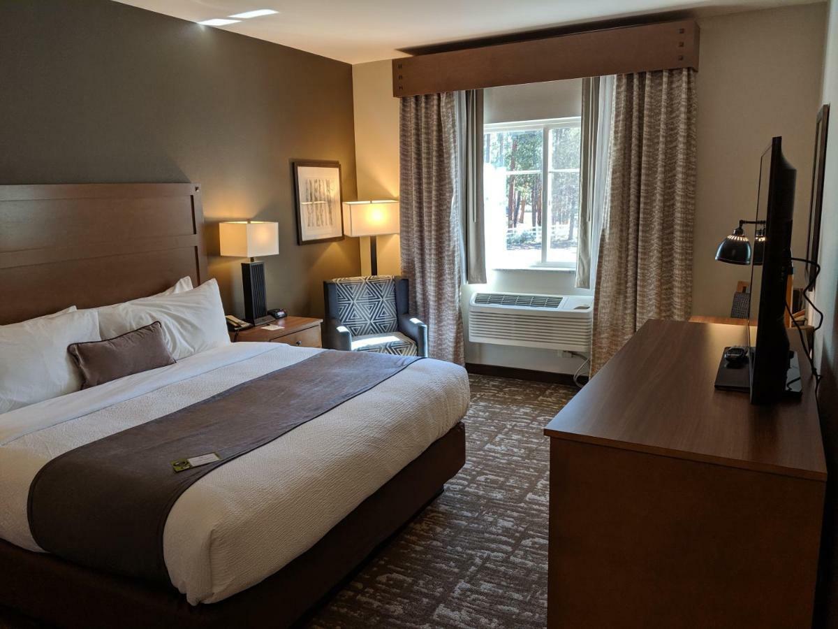 Grandstay Hotel & Suites Sisters Eksteriør bilde